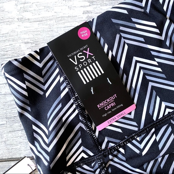 Victoria's Secret VSX High Rise Knockout Capri - Picture 5 of 7